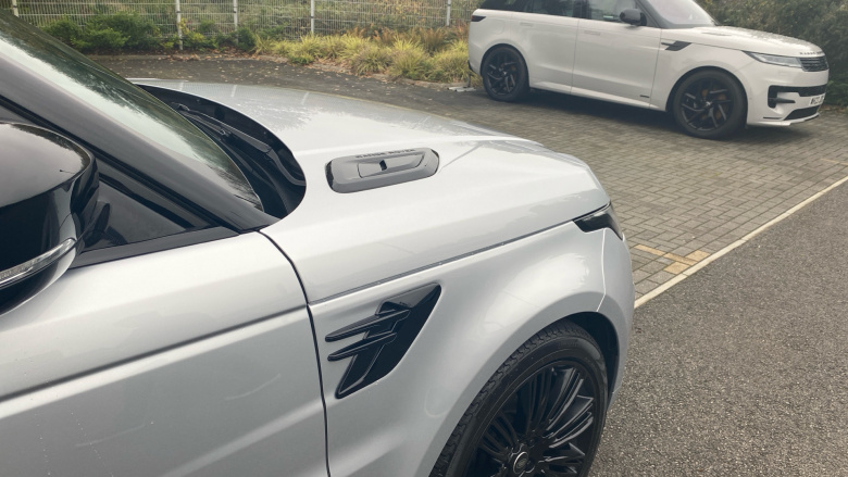 Land Rover Range Rover Sport 3.0 SDV6 HSE Dynamic 5dr Auto Diesel Estate